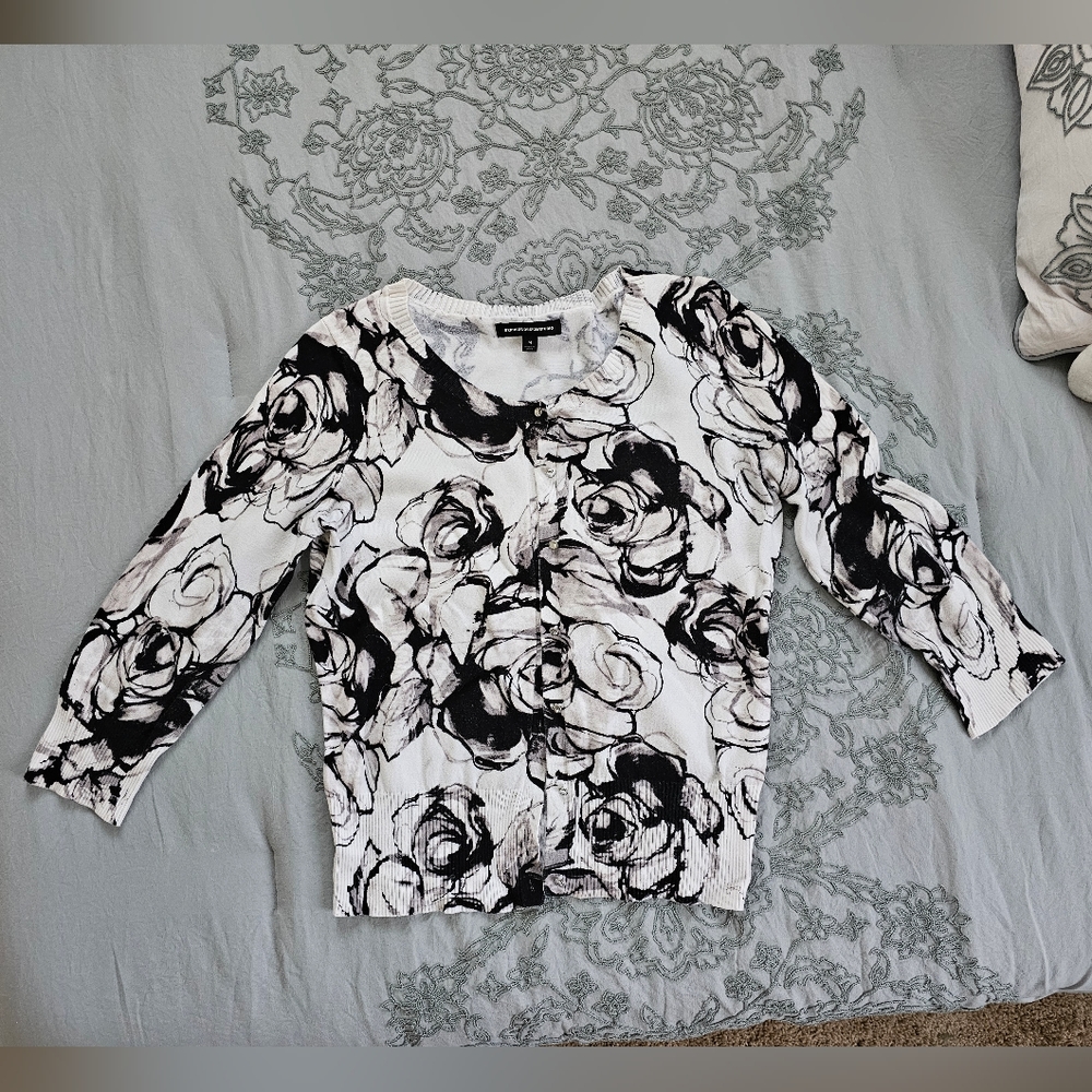 Express Fitted Cardigan. Sz. Med.